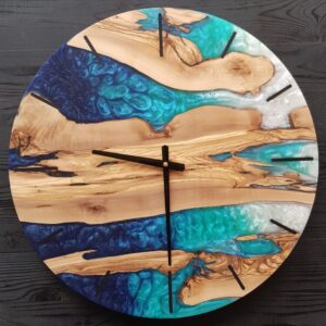 WB resin wall clock